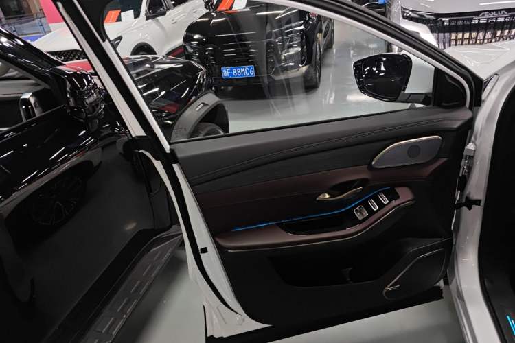 Used Jetour X90 PRO 2024 2.0T DCT Luxury Edition 5 Seats
