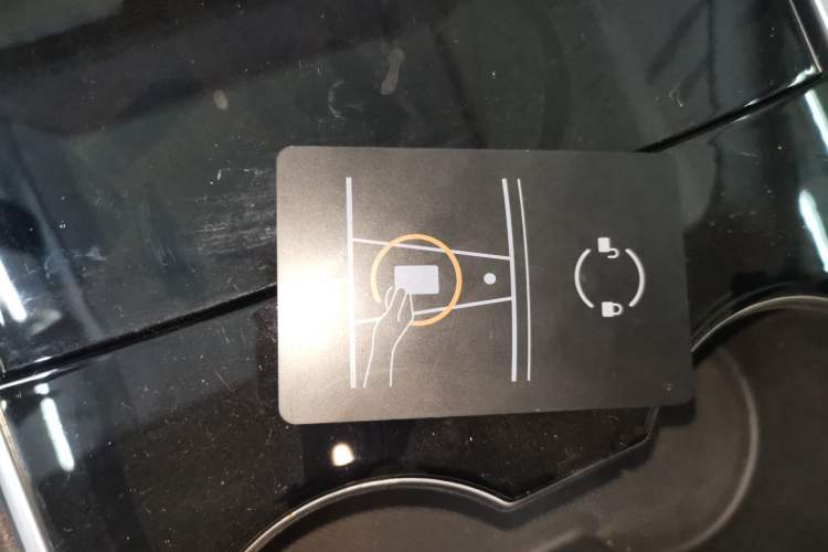 Used Tesla Model 3 2019 Standard Range Rear-Drive Upgraded Version
