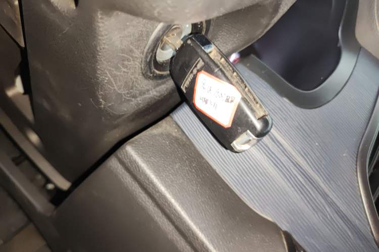 Used FORTHING Lingzhi 2025 M5 1.5T Long Wheelbase Base Model 7-Seater
