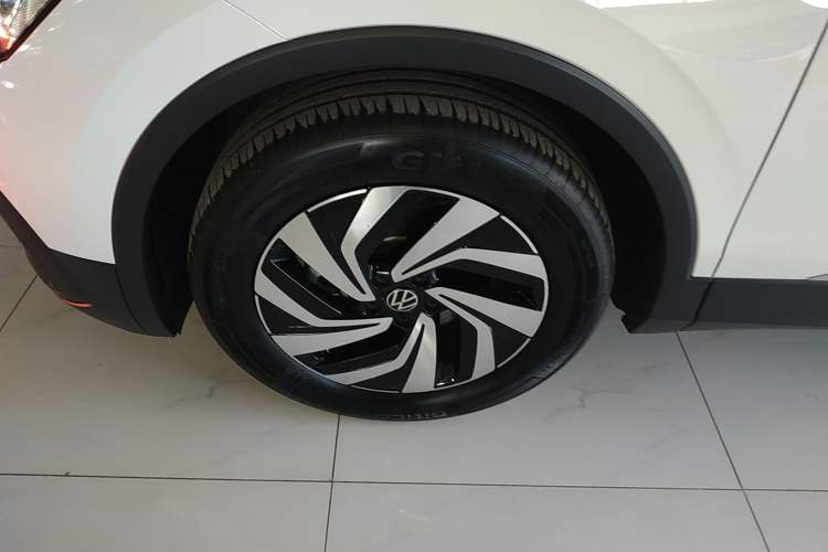 Used Volkswagen Tiguan L 