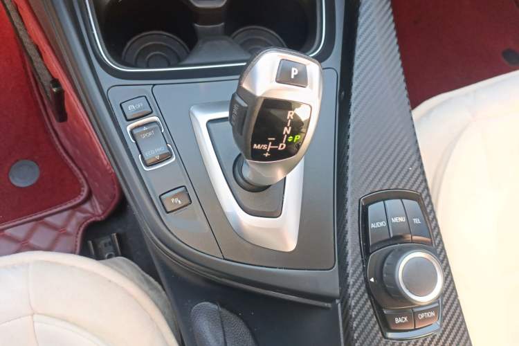 Used BMW 3 Series 2015 320Li Luxury Edition Fashion Model
