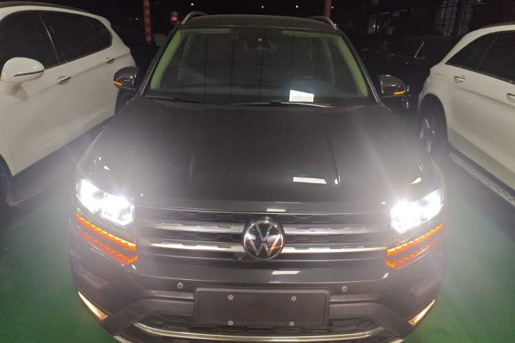 Used Volkswagen Tharu 2021 280TSI Two-Wheel-Drive Luxury Edition
