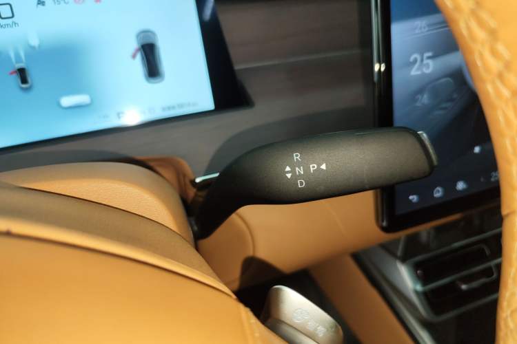 Used BYD Han L 2025 EV Four-Wheel Drive LiDAR Flagship Model
