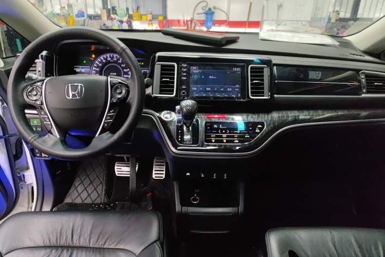 Used Honda Elysion 2019 2.0L Hybrid Supreme Edition
