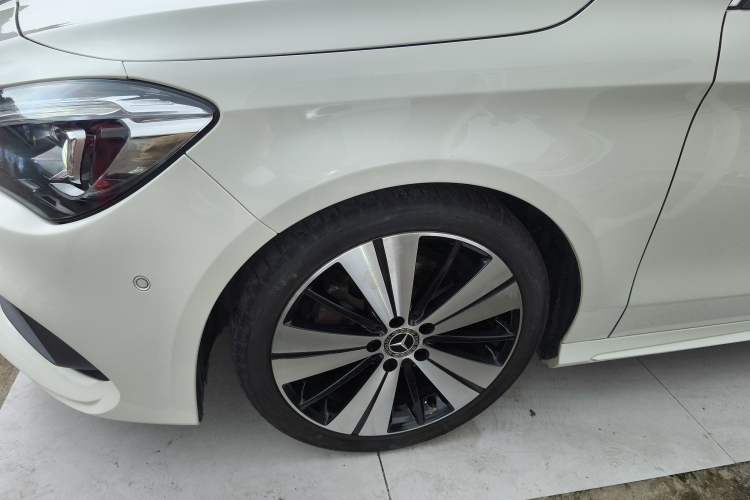 Used Mercedes-Benz CLA 2017 Facelifted CLA 200 Stylish Edition
