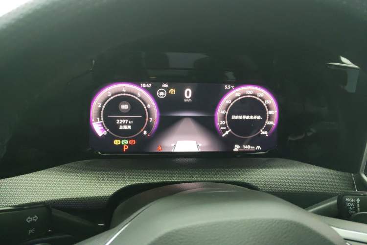 Used Volkswagen Golf 2025 300TSI R-Line
