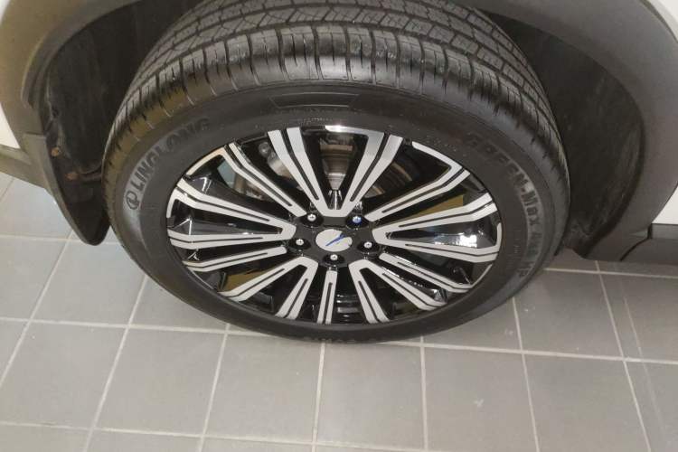 Used Oshan X5 2023 Enjoy Edition 1.5T DCT Luxury Model
