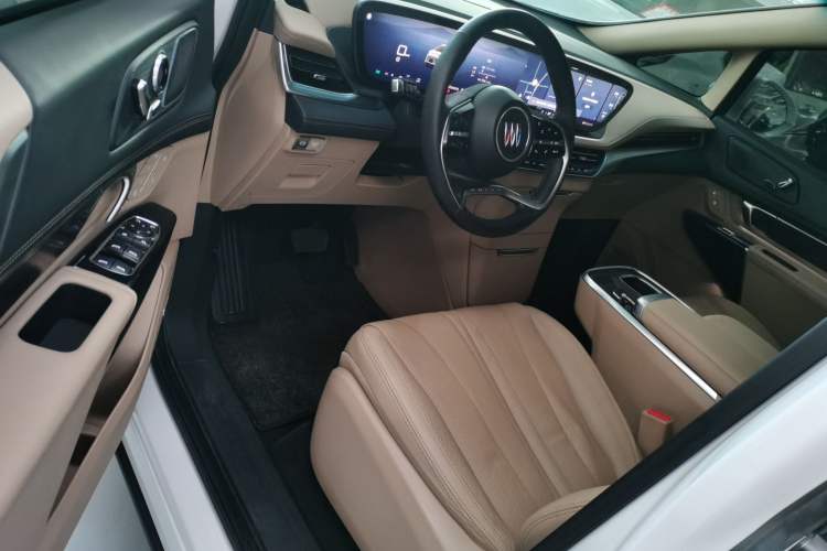 Used Buick Century 2023 2.0T Seven-Seater Deluxe Edition
