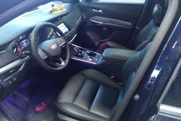 Used Cadillac XT4 2021 28T Two-Wheel Drive Leading Version