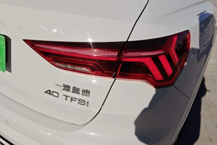 Used Audi Q3 2024 40 TFSI Fashion Dynamic Model
