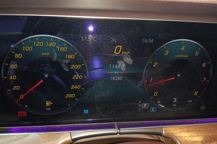 Used Mercedes-Benz E-Class 2022 Second Facelift E 300 L Luxury Edition
