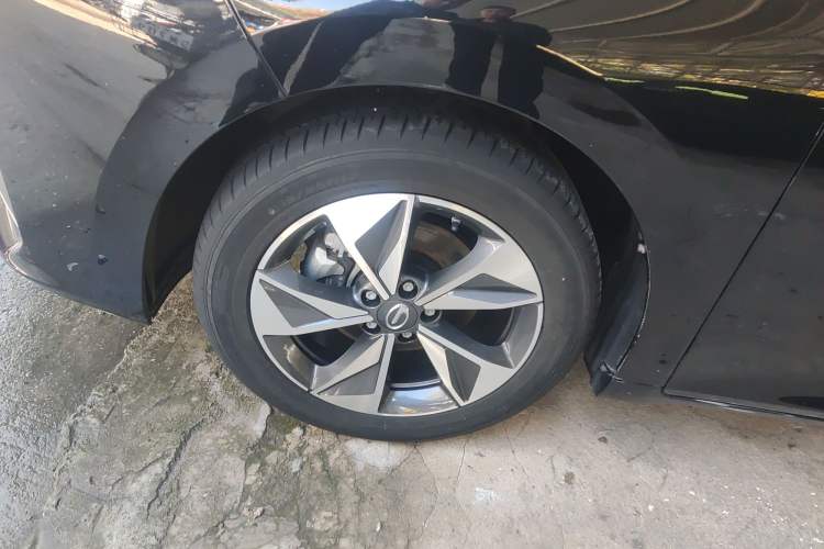 Used GAC Trumpchi M6 2021 PRO 270T DCT Luxury Edition
