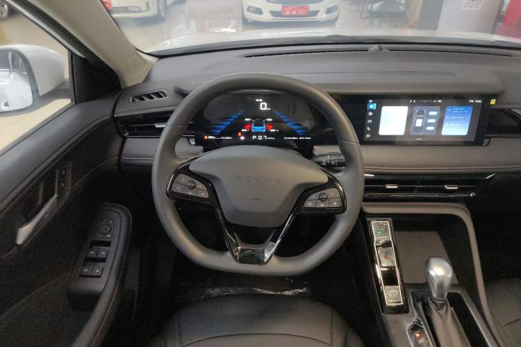 Used Roewe i5 2023 1.5L CVT Luxury Edition
