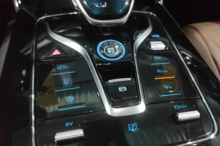 Used BYD Tang New Energy 2021 DM-i 112KM Prestige Model
