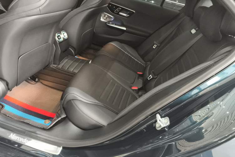 Used Mercedes-Benz C-Class 2024 Facelift C 260 L Night Edition Sport Version
