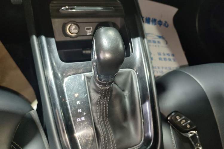 Used Roewe i5 2020 1.5L Automatic 4G Connect Luxury Flagship Edition
