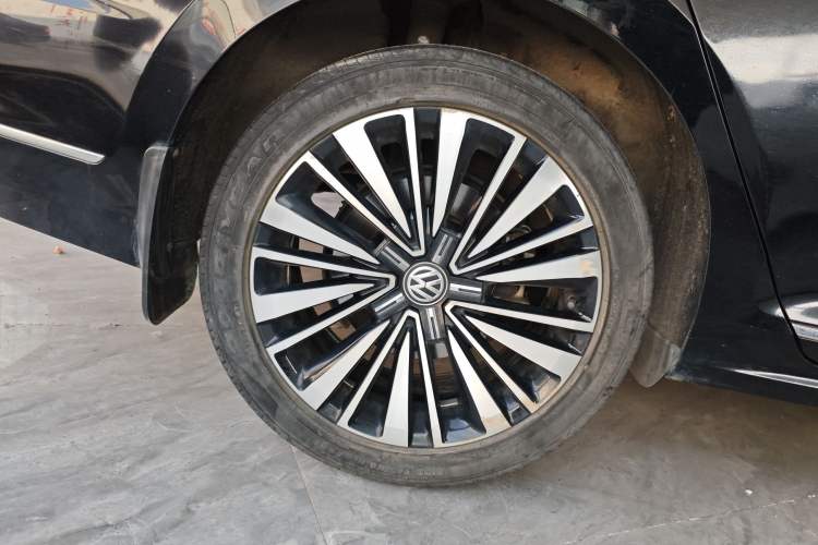 Used Volkswagen Passat 2019 330TSI Luxury Edition China VI Standard