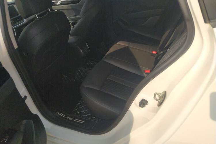 Used Dongfeng Aeolus Yixuan 2020 230T Automatic Advanced Edition