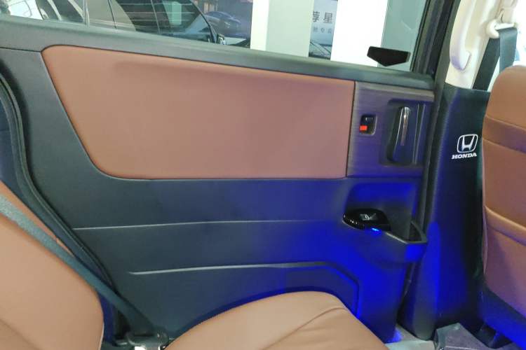 Used Honda Odyssey 2024 2.0L eHEV Sharp·Luxury Edition
