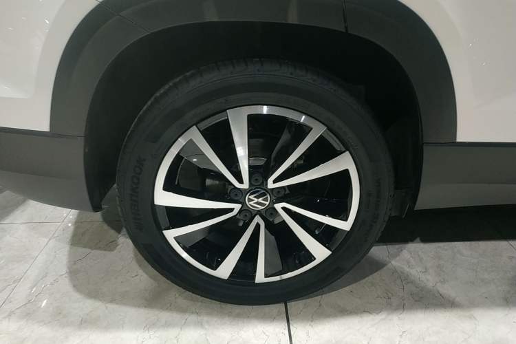 Used Volkswagen Tharu 2022 280TSI Two-Wheel-Drive Luxury Edition