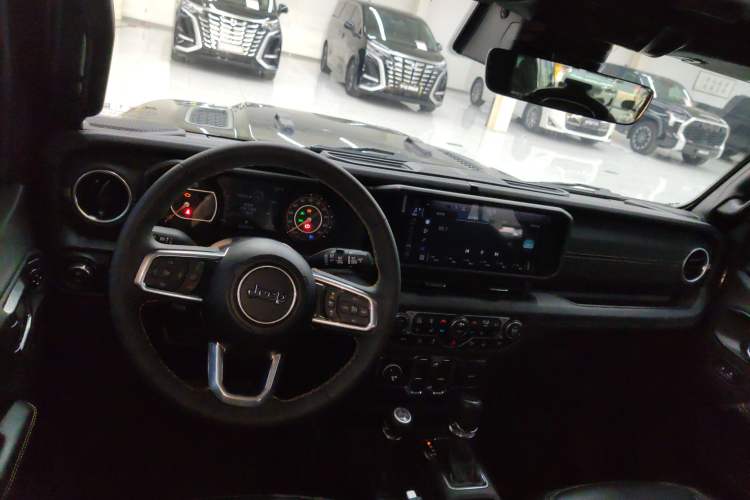 Used Jeep Wrangler 2024 2.0T Sahara Four-Door Edition