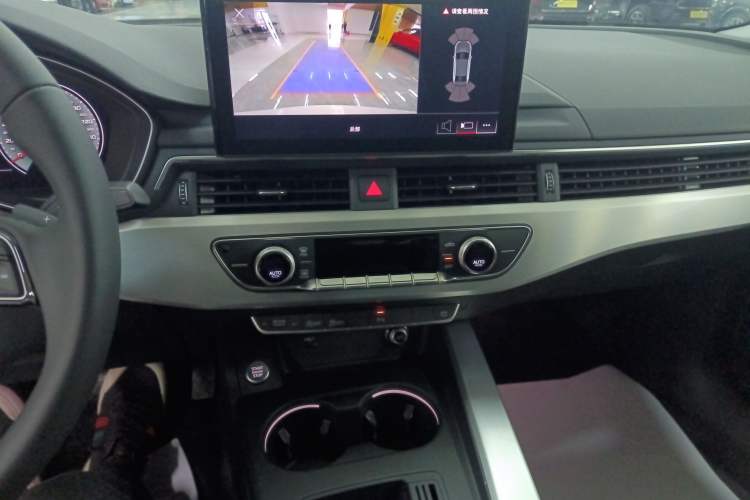 Used Audi A4L 2025 2 Million Units Enjoyment Version 40 TFSI Stylish and Dynamic Type
