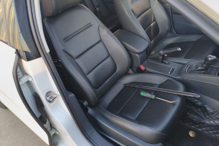 Used Volkswagen Sagitar 2016 230TSI 25th Anniversary Edition
