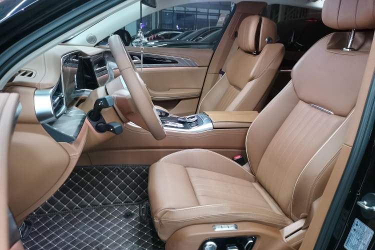 Used Hongqi H9 2023 2.0T Smart Connect Flagship Edition
