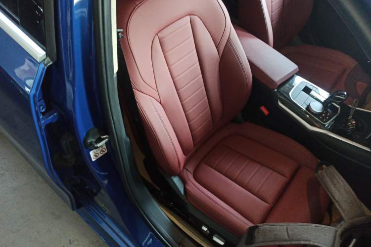 Used BMW 3 Series 2021 Second Facelift 325Li M Sport Package
