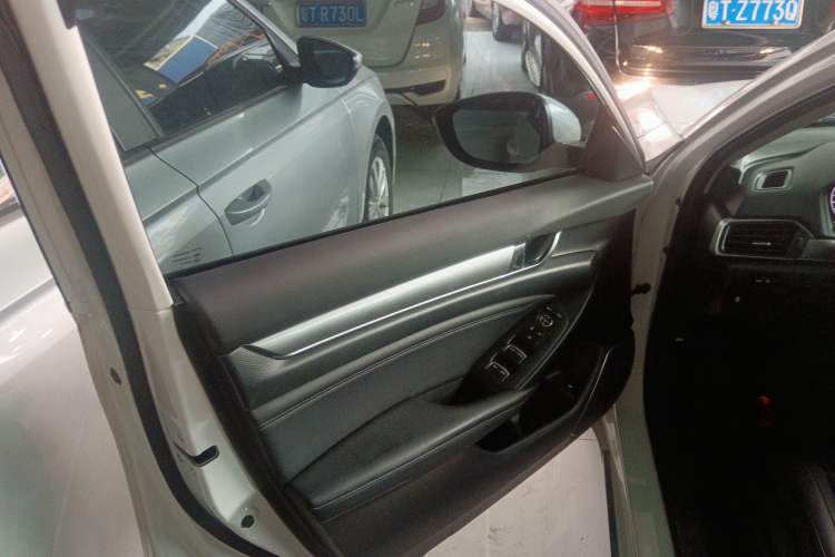 Used Honda Accord 2018 260TURBO Elite Edition China VI
