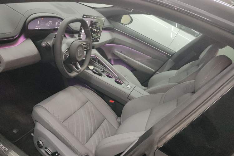 Used Zeekr 001 2025 YOU Edition 100 kWh All-Wheel Drive
