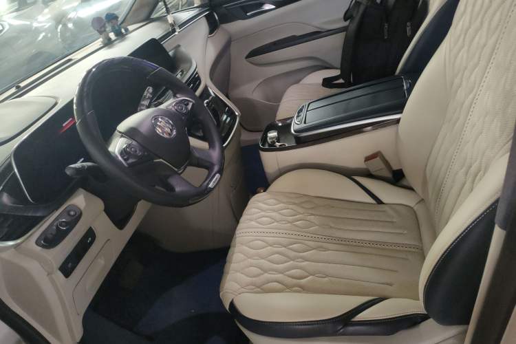 Used Buick GL8 2021 ES Landtrek 653T Comfort Edition