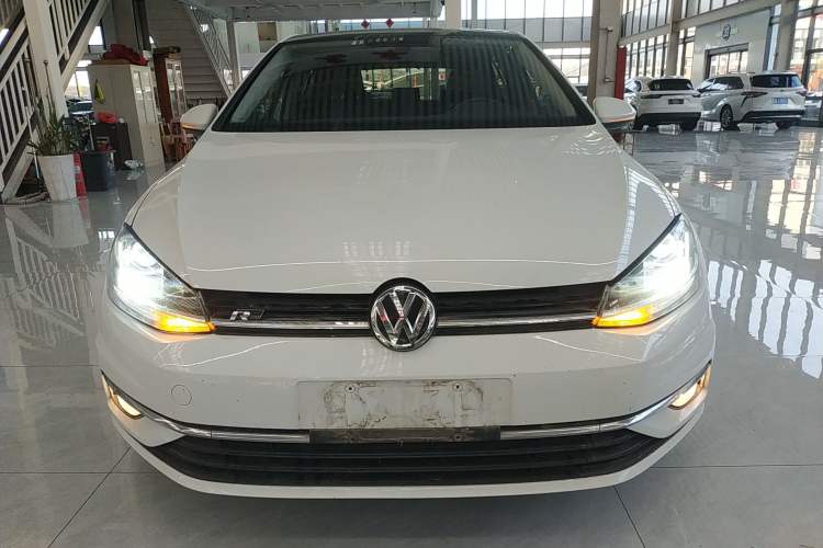 Used Volkswagen Golf 2018 230TSI Automatic Luxury Version