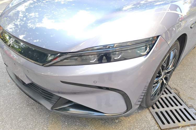 Used BYD Han 2024 EV Glory Edition 610 km All-Wheel Drive "Tian Shen Zhi Jia" Intelligent Driving Model
