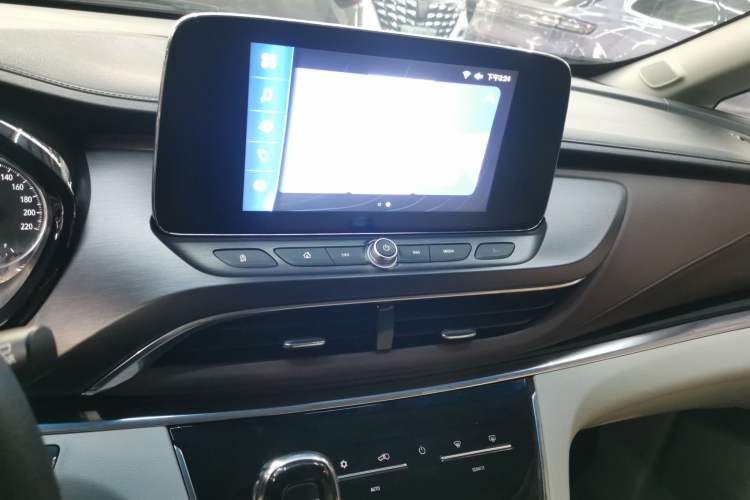 Used Buick GL8 2023 Land Executive Class Comfort Model
