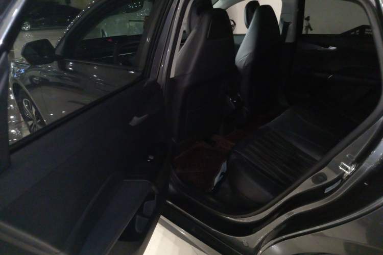 Used  A05 2024 Truly Delicious Version 70" Beyond-Grade Edition
