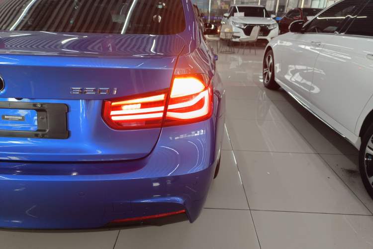 Used BMW 3 Series 2019 320i M Sport Package
