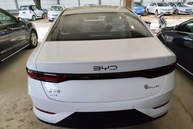 Used BYD Qin PLUS 2025 DM-i Smart Drive 55KM Leading Model
