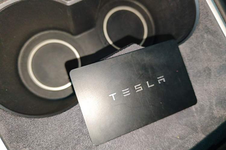 Used Tesla Model Y 2022 Rear-Wheel-Drive Version
