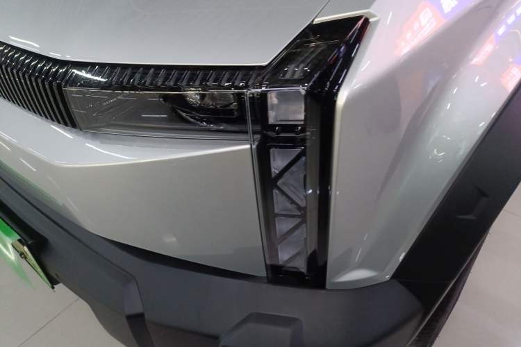 Used  03 2024 501km Range Two-Wheel Drive Long-Range Smart Trend Edition
