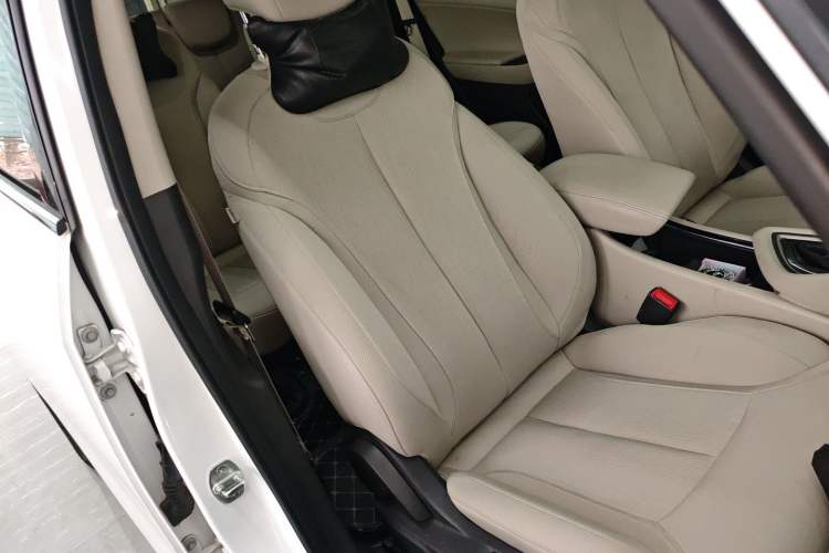 Used Buick GL6 2018 18T 6-Seater Elite Model
