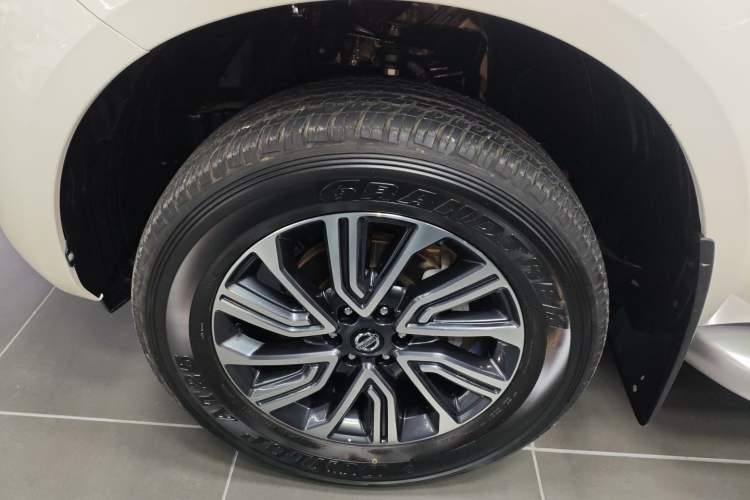 Used Nissan Terra 2020 2.5L XL Upper Automatic Two-Wheel Drive Luxury Edition