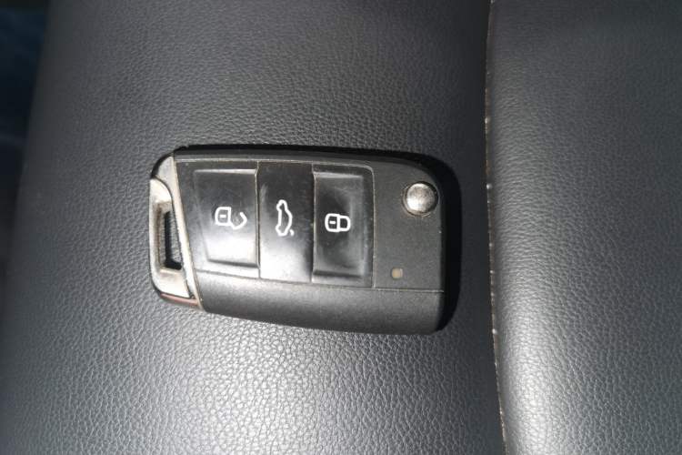 Used Volkswagen Tharu 2019 330TSI Four-Wheel Drive Luxury Edition China VI Standard
