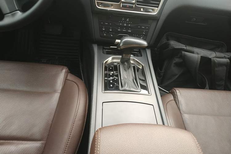 Used Hongqi H7 2018 2.0T Elite Edition
