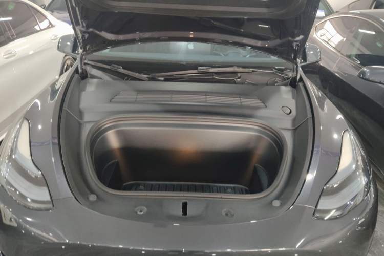 Used Tesla Model Y 2024 Rear-Wheel-Drive Version