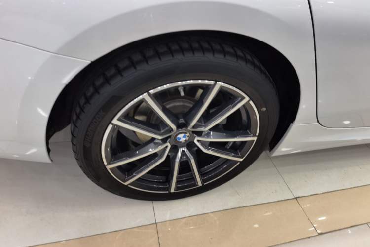 Used BMW 3 Series 2023 325Li M Sport Package
