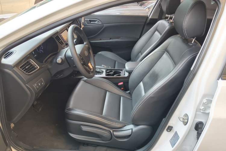 Used Hyundai Mistra 2016 1.6T Automatic Smart GLS