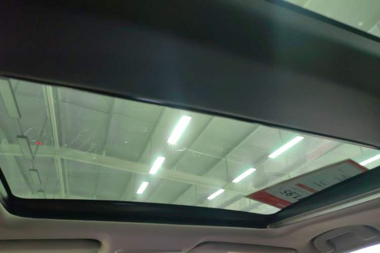 Used Toyota Camry 2019 Revised Version Dual-Engine 2.5 HG Luxury Edition