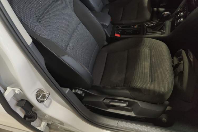 Used Volkswagen Golf 2020 280TSI DSG Comfort Version
