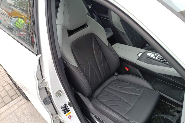 Used Changan CS75 PLUS 2024 3rd Generation Champion Edition 1.5T Intelligent Drive Dynamic Model
